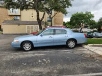 2010 Lincoln Town Car.webp