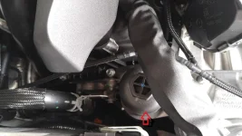 Continental 2.7 oil filter location arrow.webp