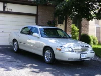 2007 Town Car Signature Ultimate at home .webp