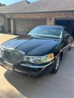 Town Car.webp Town Car.webp