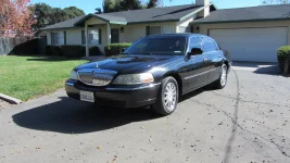 LincolinTownCar.webp