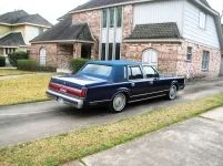 1985 Town Car Rear.webp