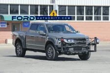 2020-Ford-F-150-Raptor-Headlight-Testing-Mule-April-2021-001.webp